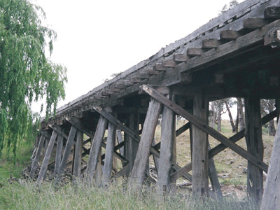 オーストラリアに残る120年前の旧鉄道橋